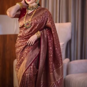 কাঞ্জিভরম ব্লাউজ পিস সহ ভাইরাল শাড়ি মেরুন + গোল্ডেন