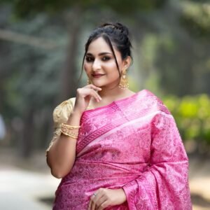 কাঞ্জিভরম ব্লাউজ পিস সহ রানী গোলাপি